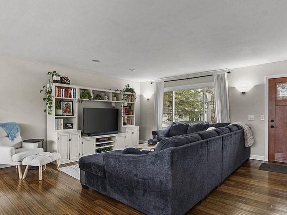 5th image of 6305 Jacobs Way