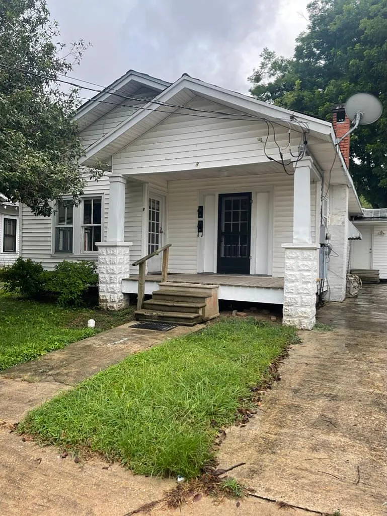 218 Jackson St — Photo 3