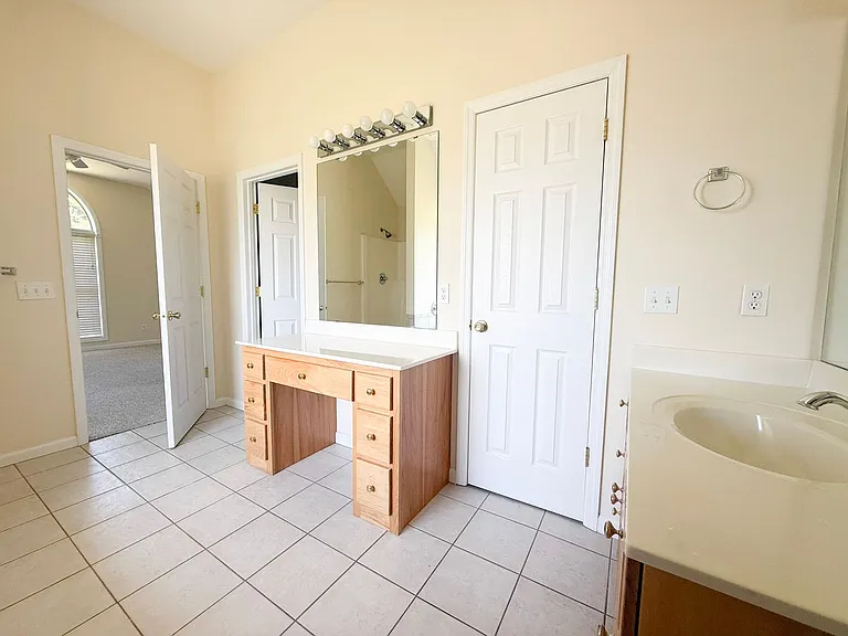 4565 Twin Creeks Dr — Photo 32