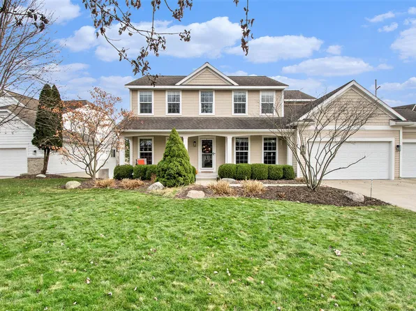 7653 Thornapple Club Dr SE, Ada, MI 49301