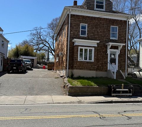 2nd image of 98 Maplewood Ave #1
