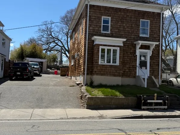 98 Maplewood Ave, Gloucester, MA
