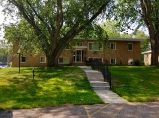 13080 N 3rd Ave #130604B, Lindstrom, MN 55045