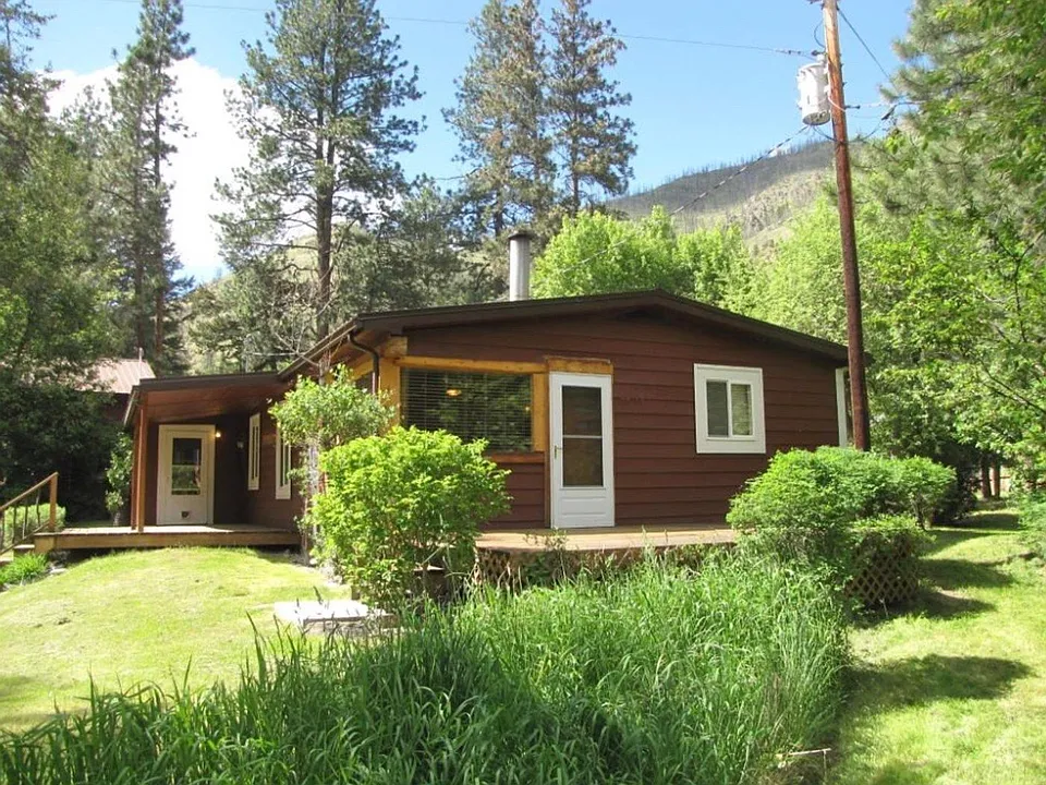 15295 Highway 12 W