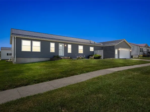 204 Northgate St NW, Shellsburg, IA 52332