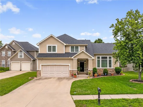 4921 Necessary Ct, Blue Springs, MO 64015