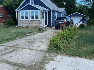 8351 Vermont Ave, Warren, MI 48093
