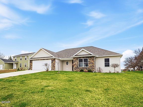 3rd image of 109 Bluegrass Rd