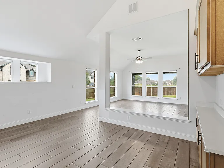 Spacious Dining Area