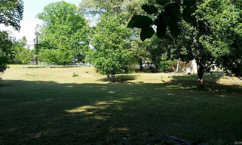 2nd image of 3832 Dorset Rd