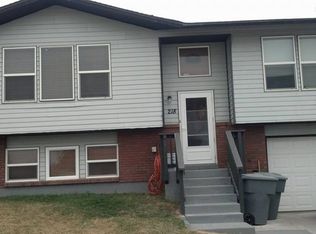 218 Hathaway Ave, Evanston, WY 82930