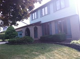 231 Warner Rd, Lancaster, NY 14086