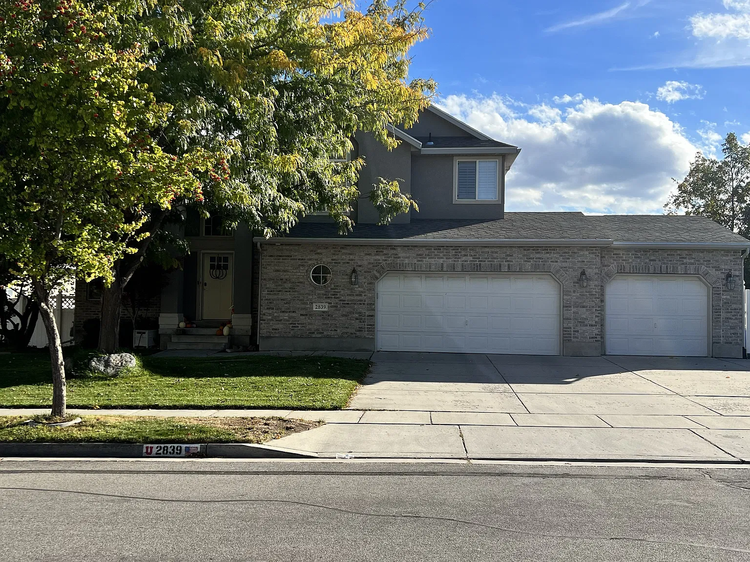 4 bed, 3.5 bath, 2839 sqft, $3,000 — Photo 2
