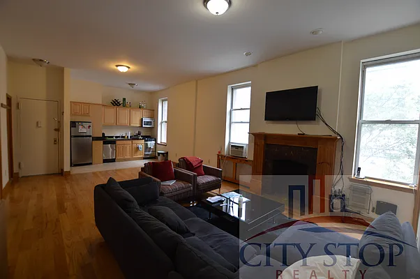 Rented by City Stop Realty | media 77