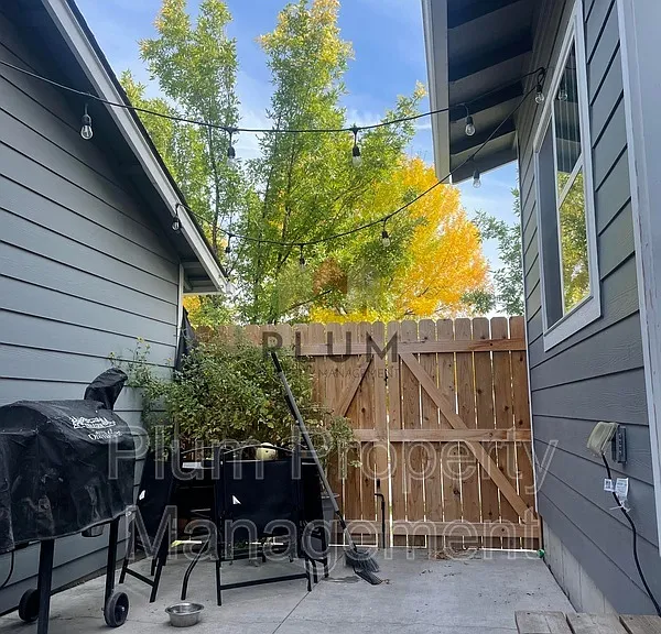 4400 Martindale Way — Photo 12