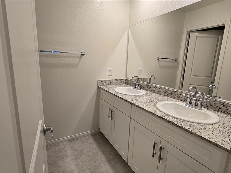 7647 Duran Harbor Ln — Photo 49