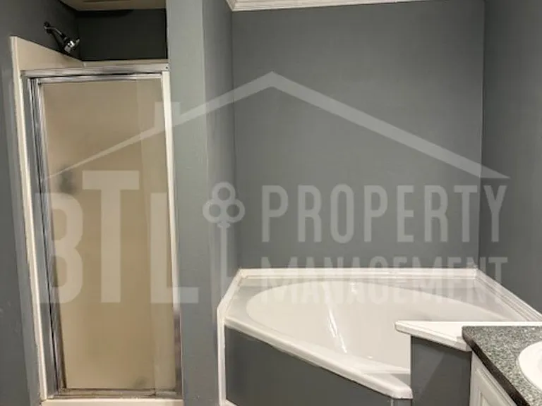 222 Meadow Hills Ln — Photo 18