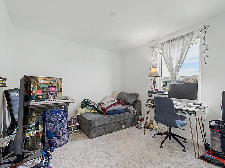 9963 Ravenswood Peak Ave — Photo 28