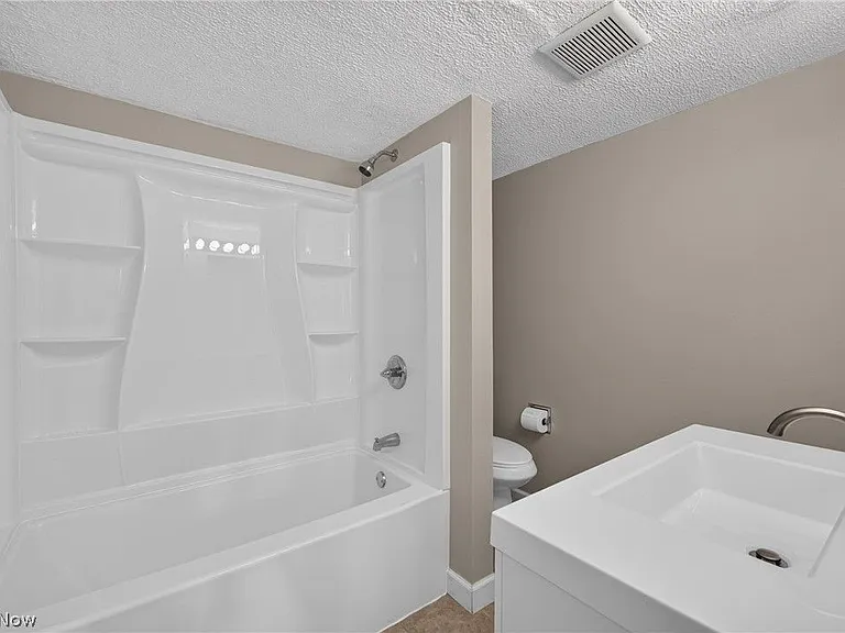 9956 Johnnycake Ridge Rd #N — Photo 8