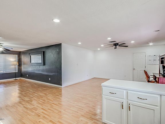 4th image of 2243 E Garnet Ave