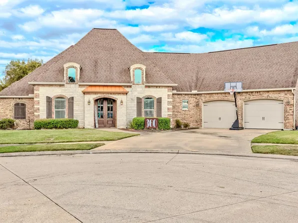 360 Windsor Ct, Port Neches, TX 77651