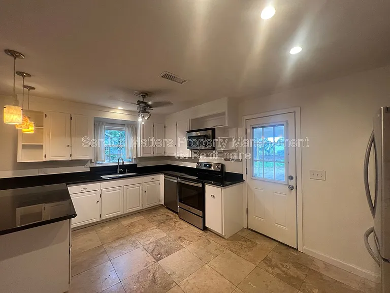 1401 E 34th St — Photo 19