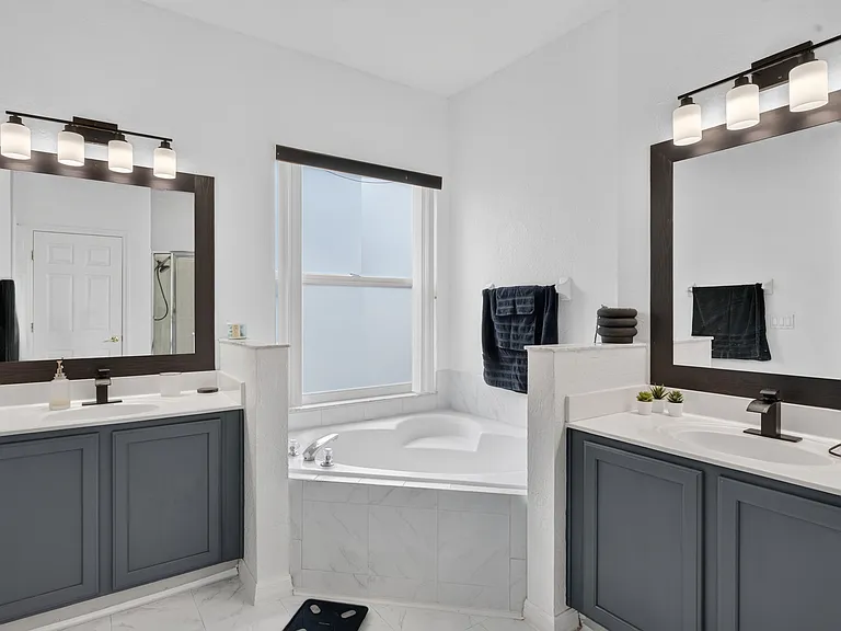 515 Corvina Dr — Photo 15