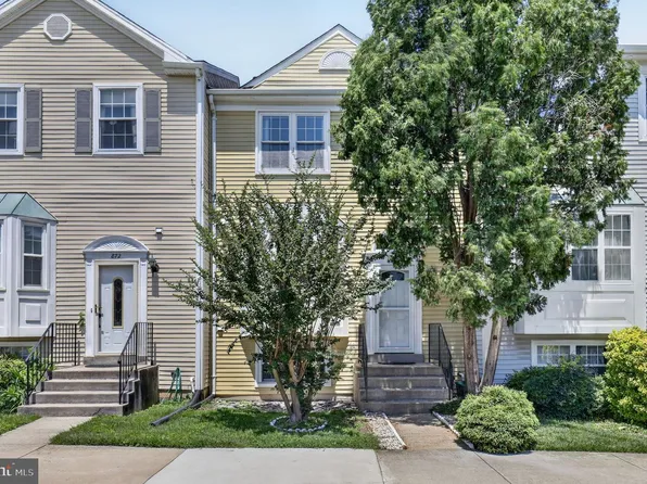 870 Bayridge Dr, Gaithersburg, MD 20878