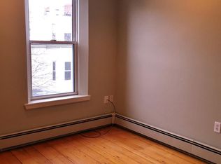 555 E 6th St #3, Boston, MA 02127