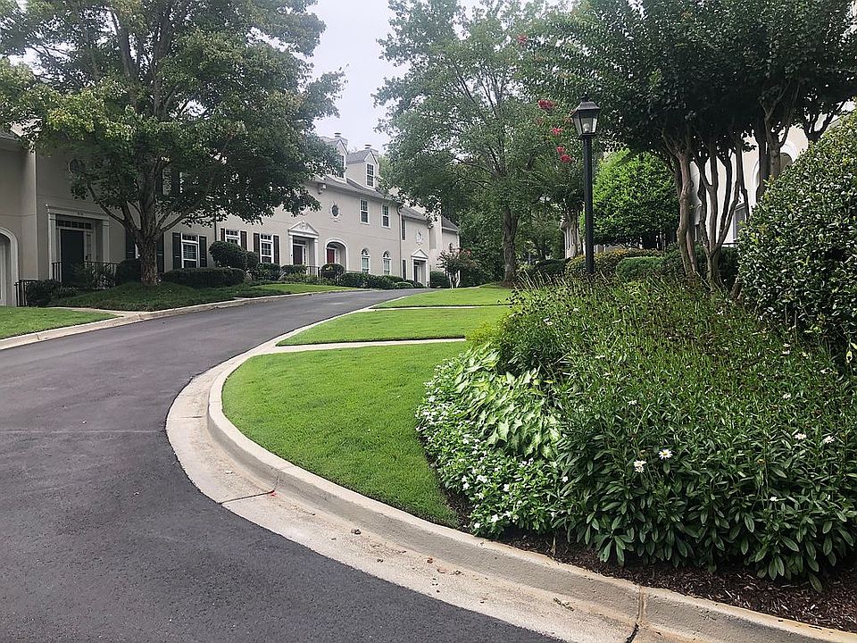 Row townhome 