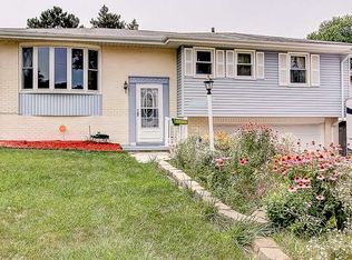 5721 Fort St, Omaha, NE 68104