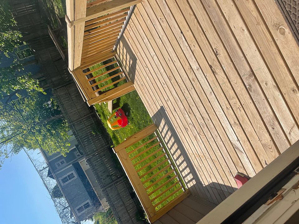 2nd image of 664 4th St E