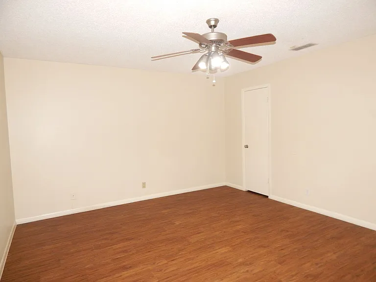 905 David Dr — Photo 34
