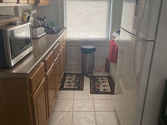 4th image of 31-08 34th St #3