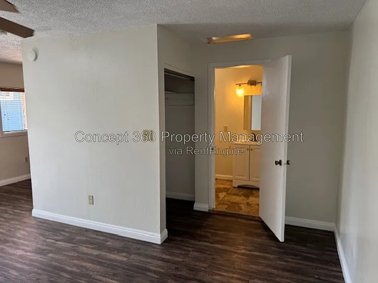 157 E Harcourt St — Photo 13