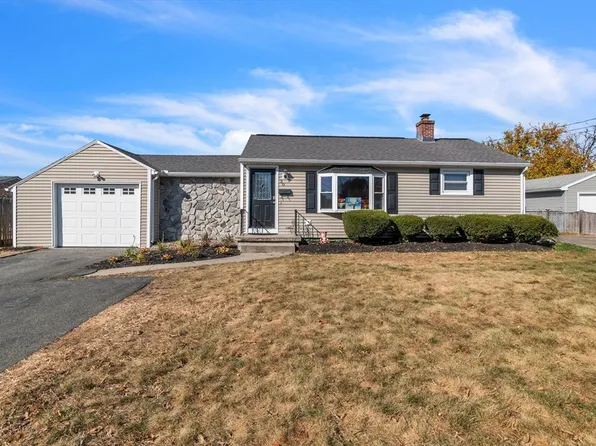 30 Fayette St, Springfield, MA 01118