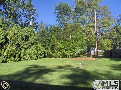 Back Corner...Nice Privacy