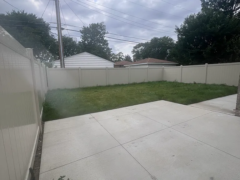 5947 N Beech Daly Rd — Photo 6