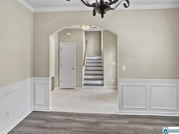 4th image of 1613 Deer Valley Cir