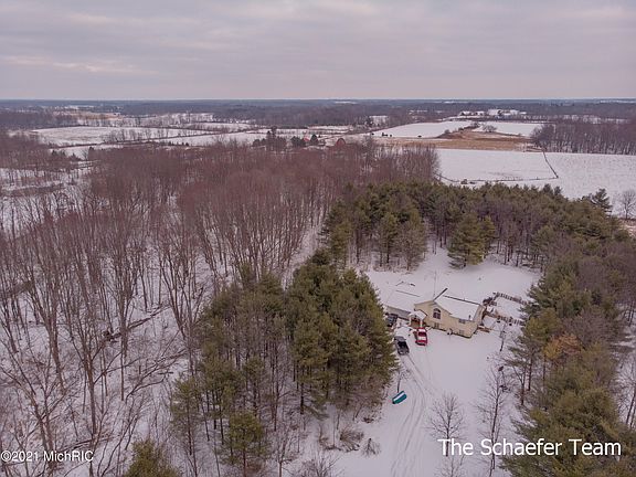 3rd image of 1167 Finch Dr