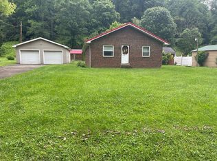 2610 Browns Creek Rd, Saint Albans, WV 25177