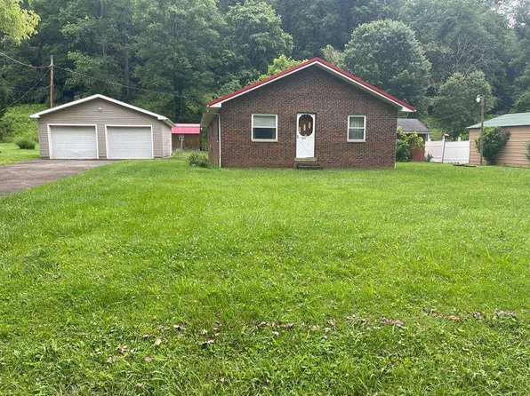 2610 Browns Creek Rd, Saint Albans, WV 25177