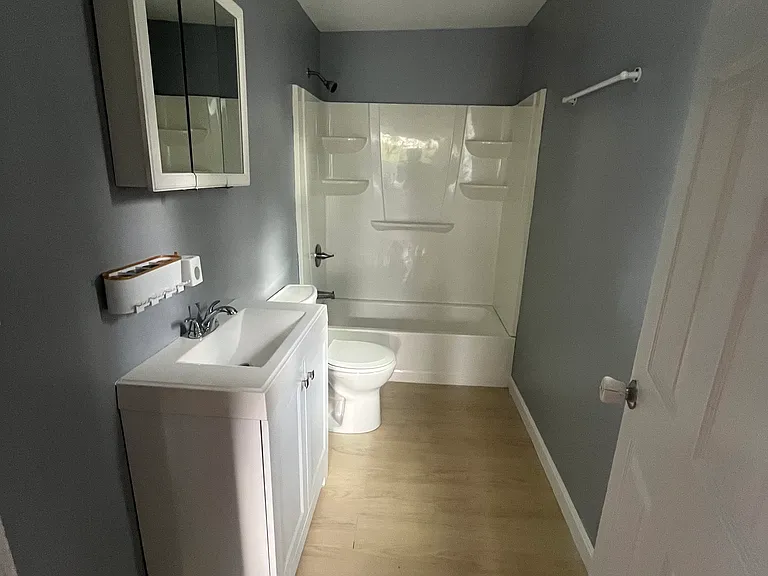 28 Prospect St #2 — Photo 6