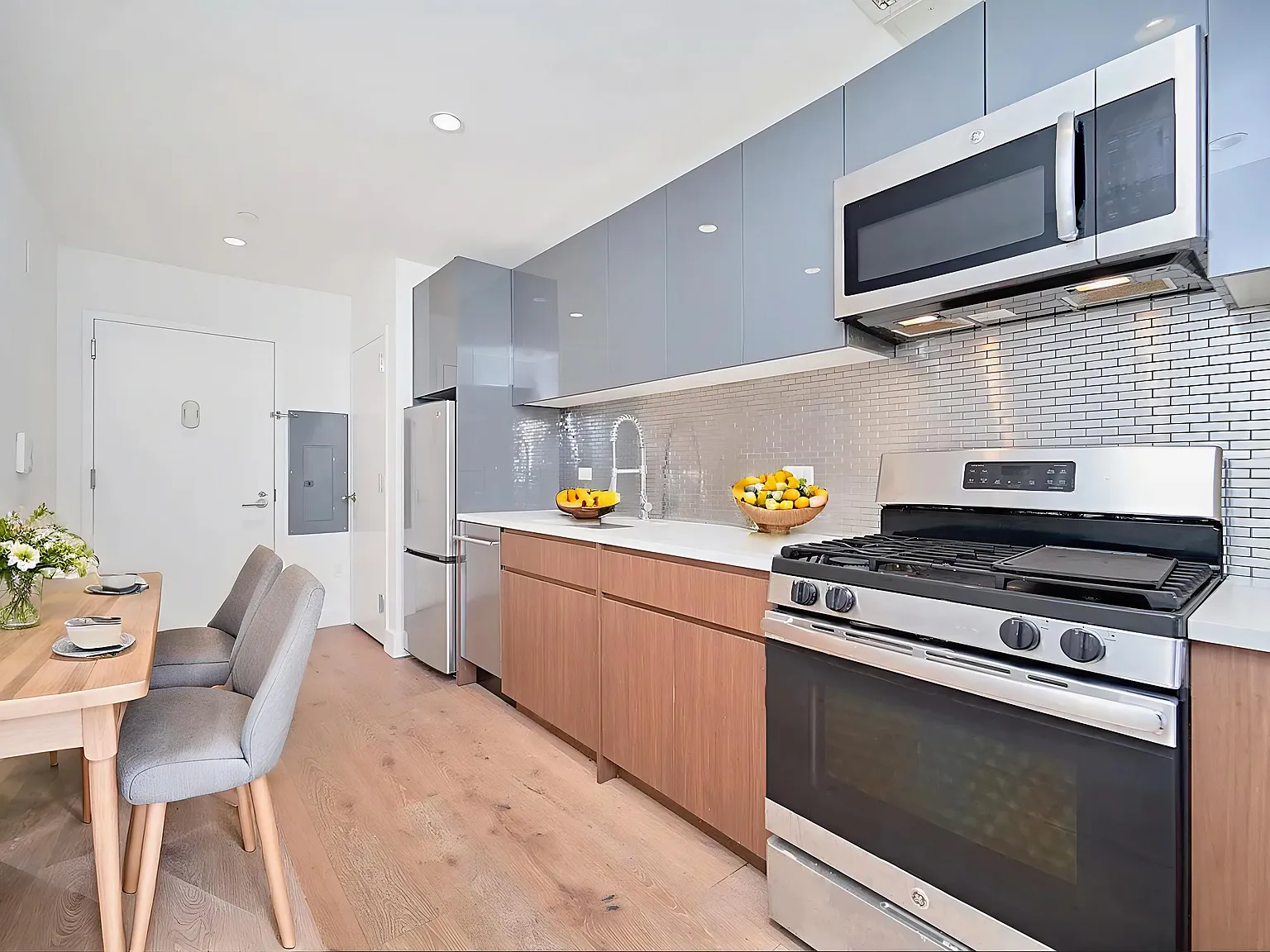 69 East 125th Street — Photo 2