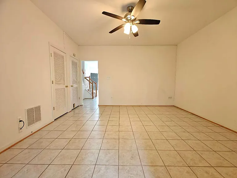 13030 Park Crescent Cir — Photo 9