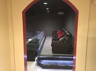 435 S Oak St, Itasca, IL 60143