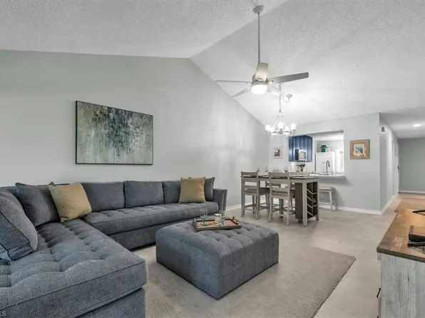 280 Timber Lake CIR #H201, NAPLES, FL 34104