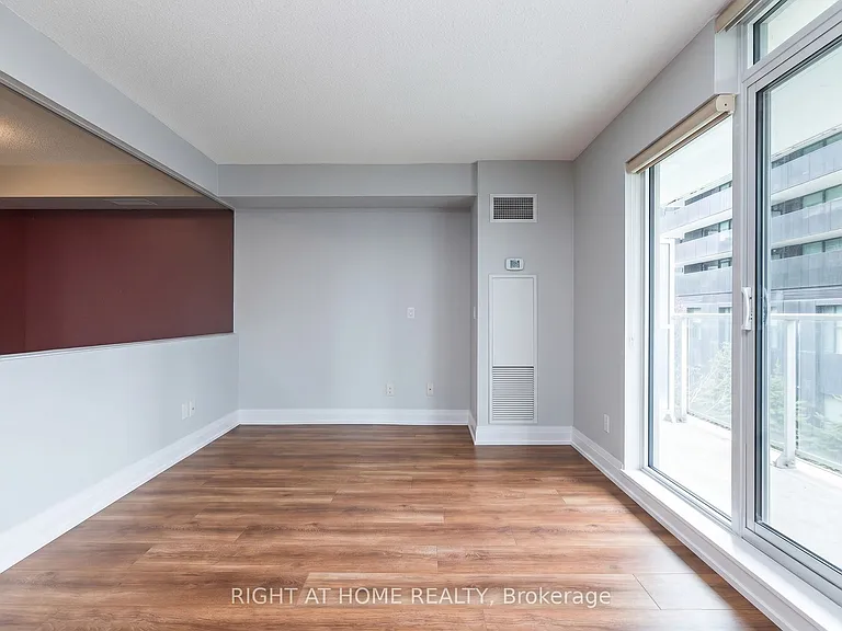 565 Wilson Ave #W1003 — Photo 8