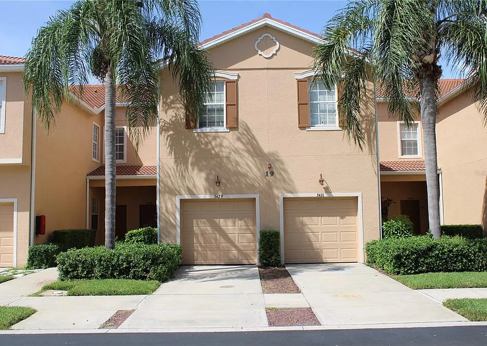 3429 Parkridge Cir #19-103