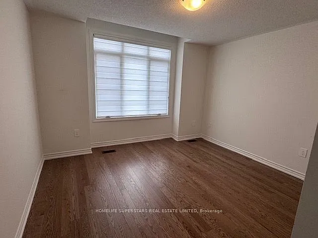 319 Bergamot Ave — Photo 14